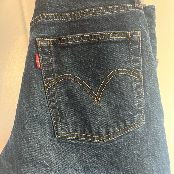 Levi’s wedgie jeans. - Picture 4 of 4